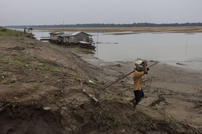 Alto Solimões é a entrada no Brasil do rio, que desce rumo às proximidades de Manaus através de Médio e Baixo Solimões