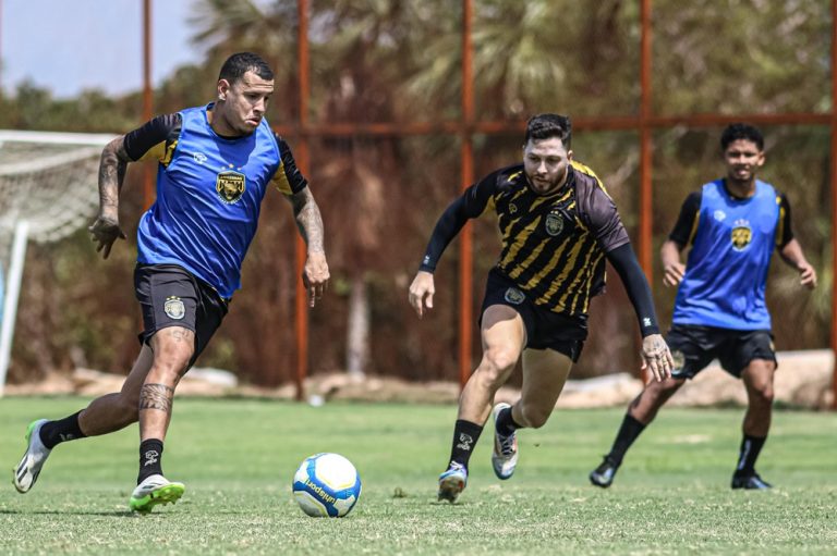 Já em solo catarinense, o elenco comandado por Rafael Lacerda finalizou a sua preparação na tarde de domingo