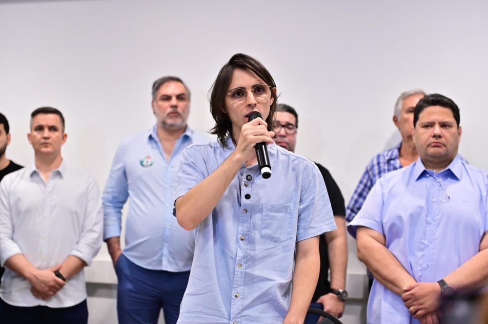 Amom Mandel anunciou apoio ao candidato Alberto Neto (PL) três dias após o primeiro turno