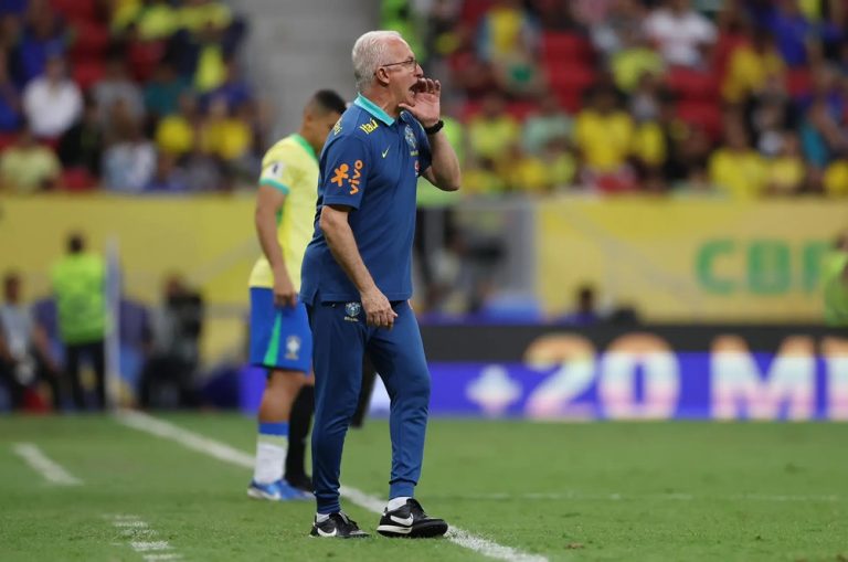 Técnico exaltou desempenho da equipe