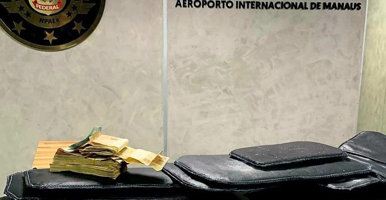 A Colombian couple were arrested after trying to board a plane with 5kg of cocaine at Manaus airport