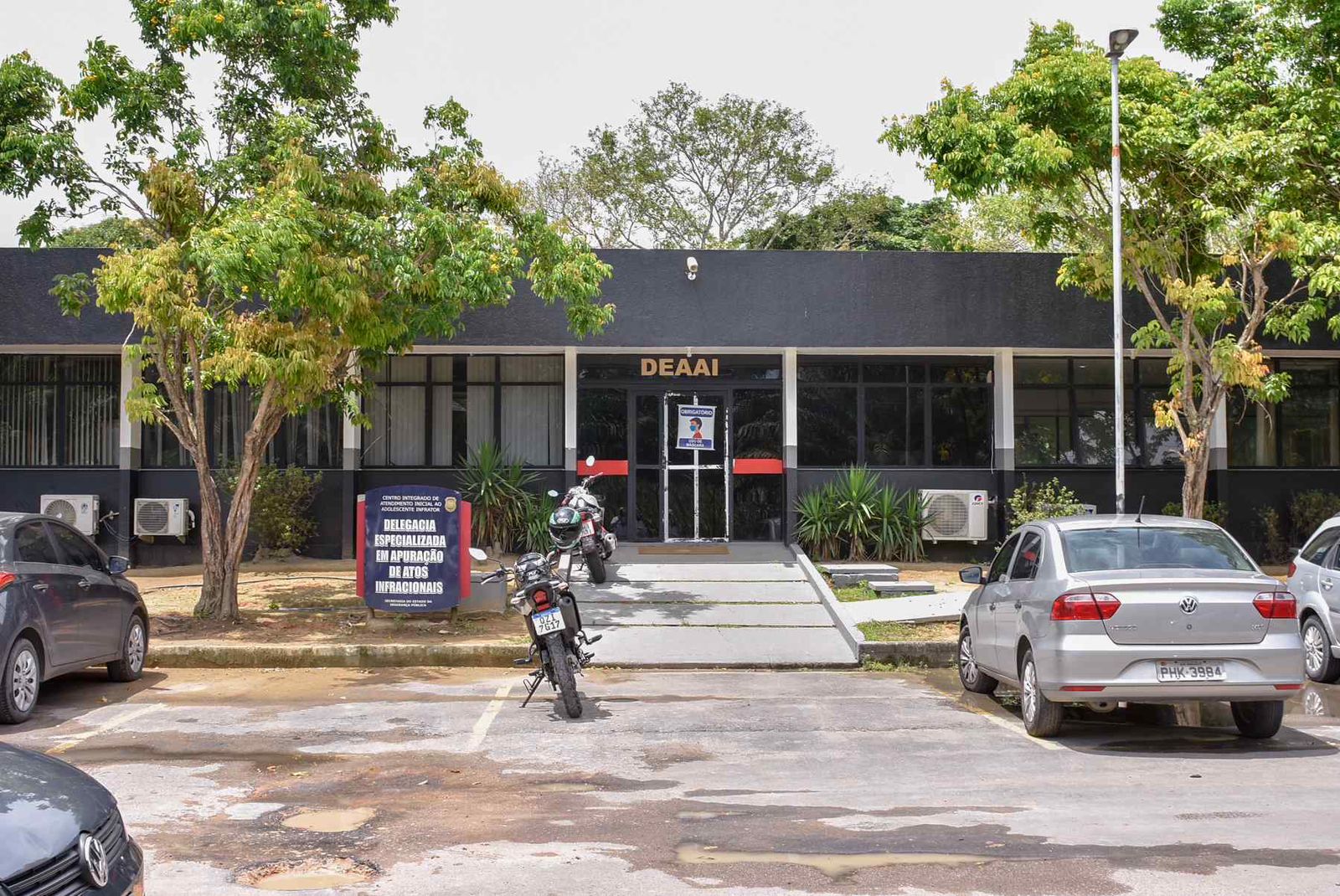 Adolescente é apreendido por estuprar primo de 8 anos em Manaus