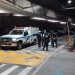 ação dos atiradores no aeroporto deixou duas pessoas mortas