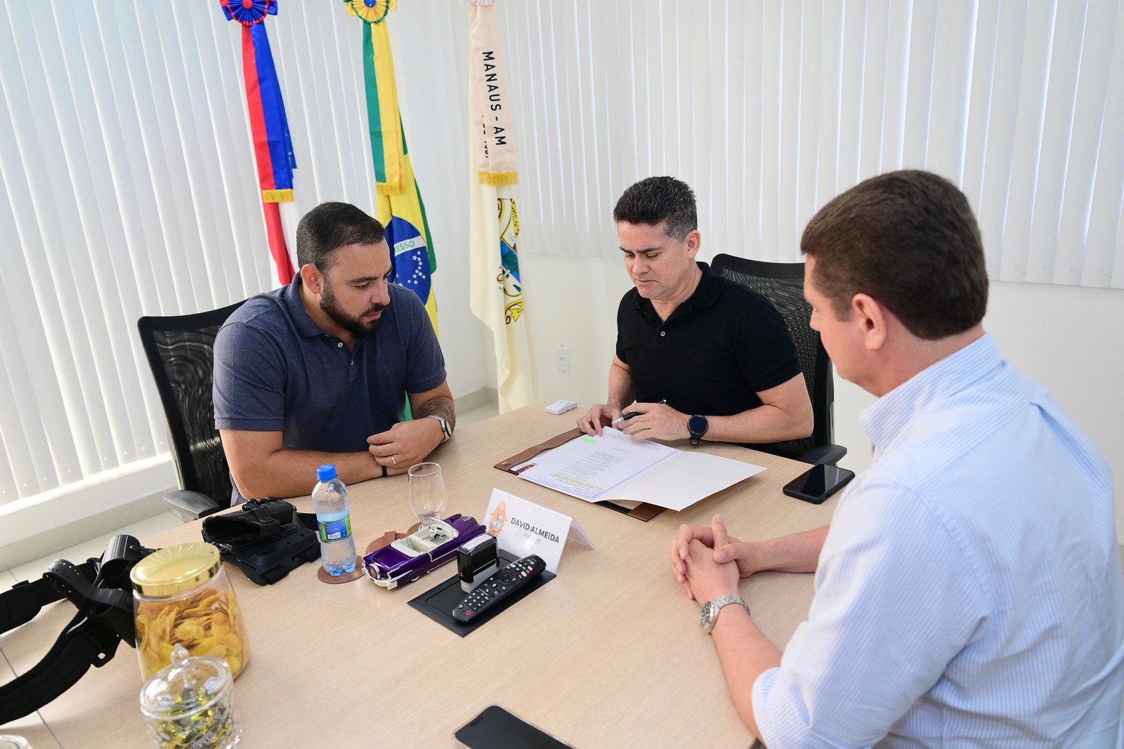 David Almeida assina nomeação de 226 novos guardas municipais