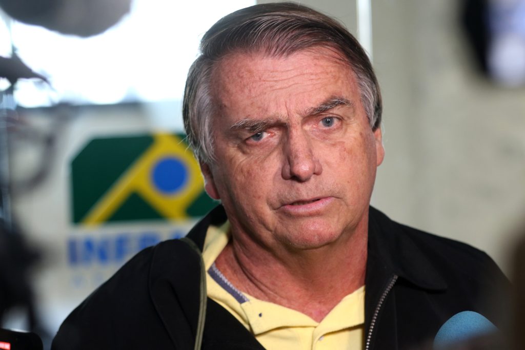 Jair Bolsonaro em evento político antes de passar mal em Goiás