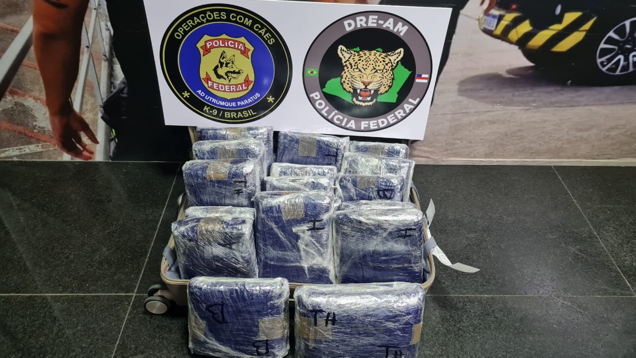 PF apreende 26 kg de drogas em aeroportos no Amazonas