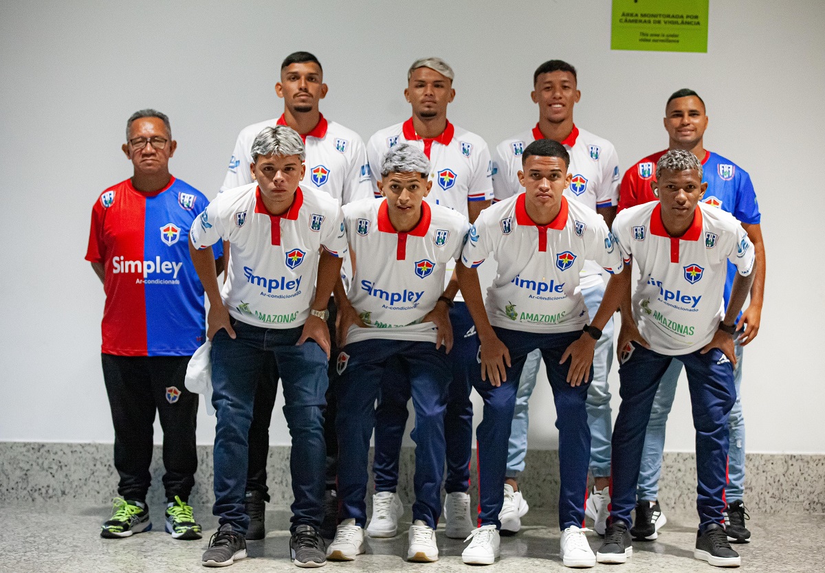 Delegação tricolor viajou para São Paulo antes do Ano Novo