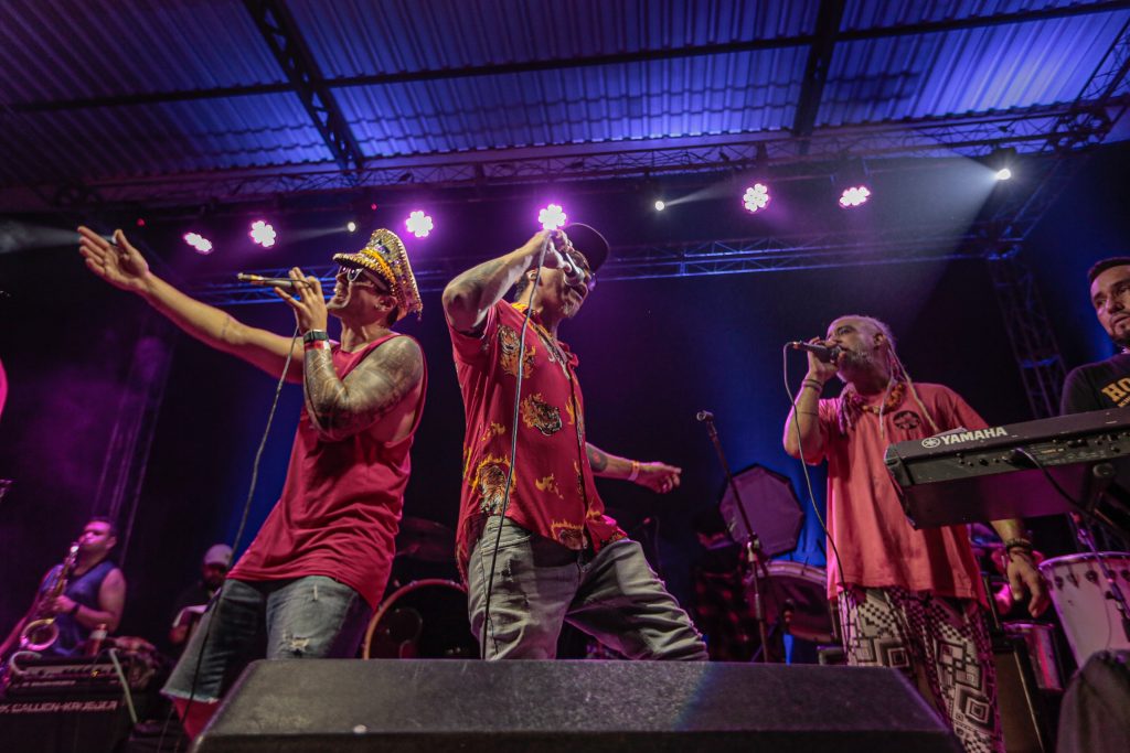 Evento conta com Mundo Livre S/A, Couro Velho, Uendel Pinheiro, DJ Carol Amaral e banda oficial do bloco