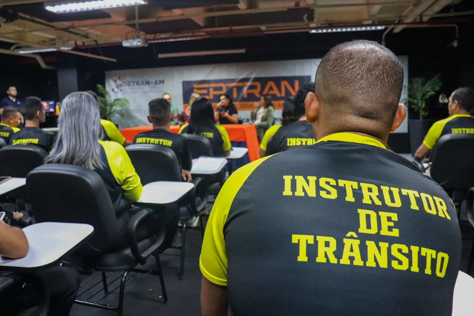 Detran-AM abre 60 vagas para curso de formação de instrutor de trânsito ...