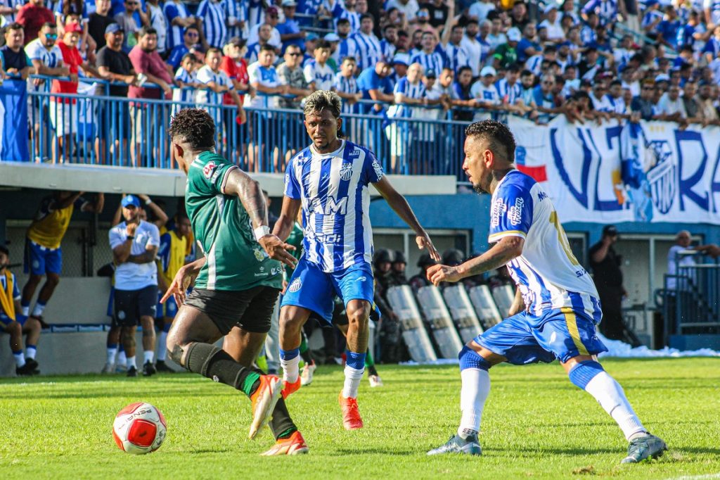 Gavião agora aguarda o vencedor do confronto entre RPE Parintins e Princesa do Solimões
