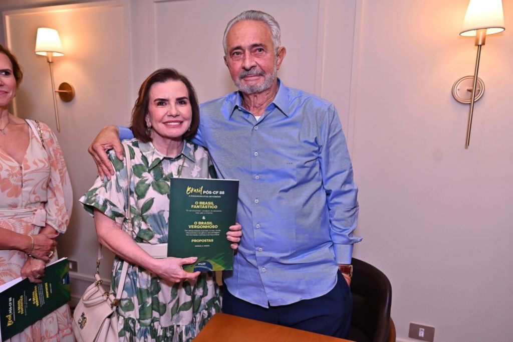 presidente-do-TCE-participa-de-lancamento-de-livro-de-samuel-hanan-