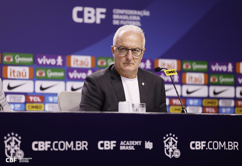 O treinador Dorival Junior anunciou nesta quinta-feira (6) a lista de convocados