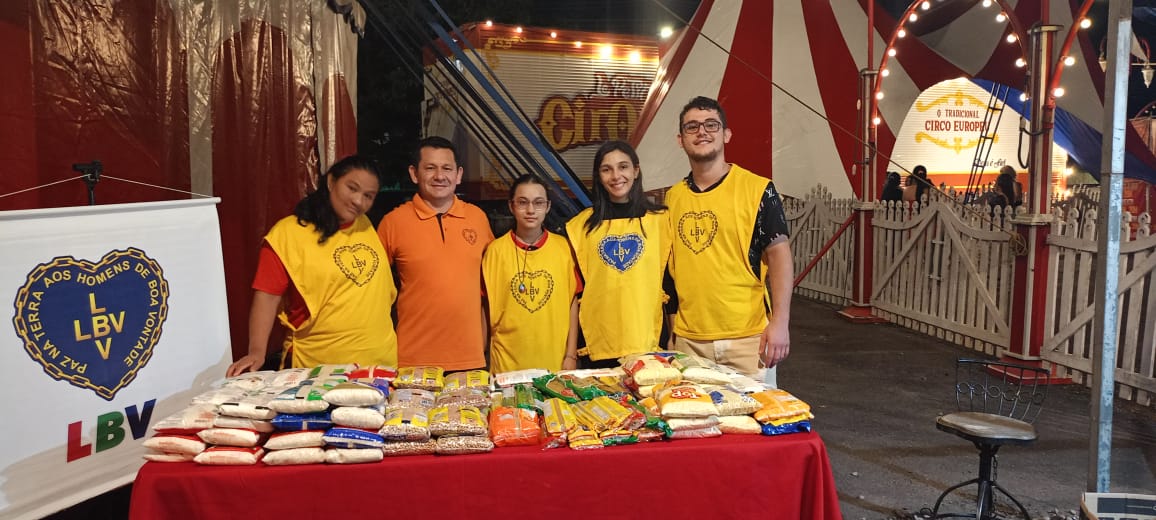 ‘Le Petit Cirque’ oferece meia-entrada social para ajudar crianças em Manaus