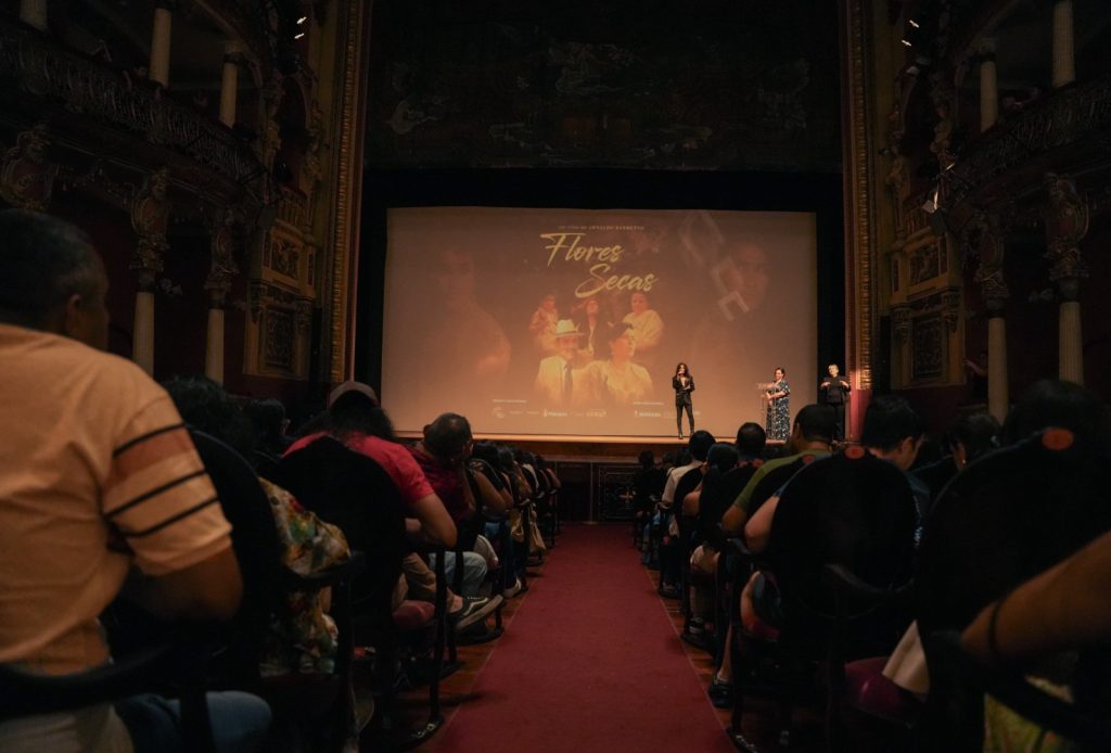 Curta Flores Secas estreia no Teatro Amazonas em Manaus (Foto: Divulgação)