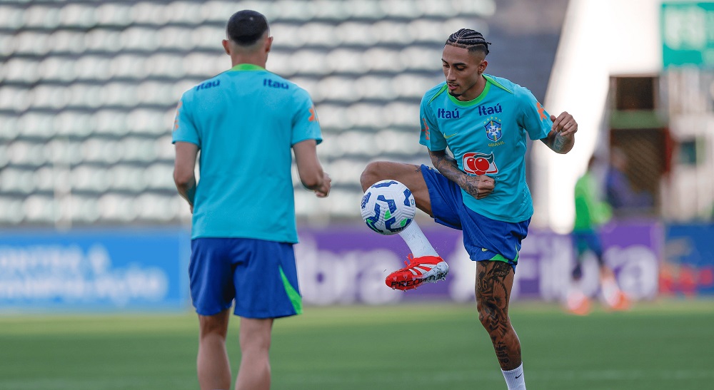 Raphinha, craque do Barcelona, vive bom momento do time da Catalunha