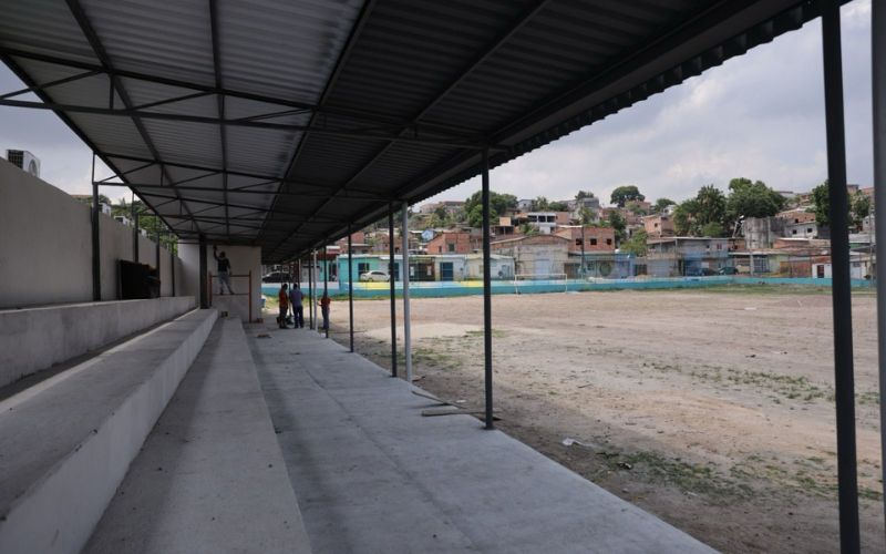 O Campo do Bebé, no bairro Alfredo Nascimento, começou a ser reformado em outrubro de 2024 (Foto: Divulgação)