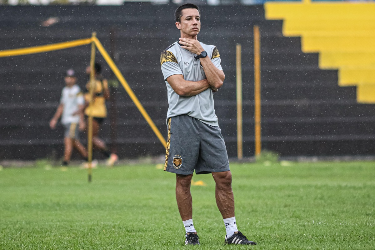 Treinador conquistou Barezão 2025 no comando da Onça-pintada