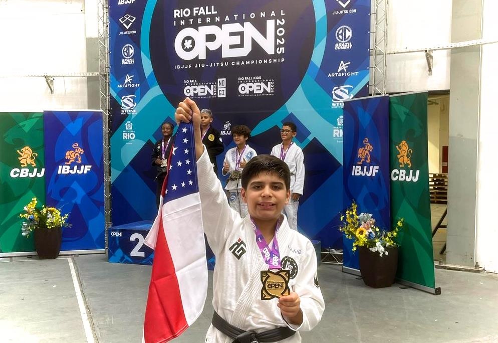 Kron disputou e venceu na categoria Infantil 2 Cinza Pesado (até 48 kg)