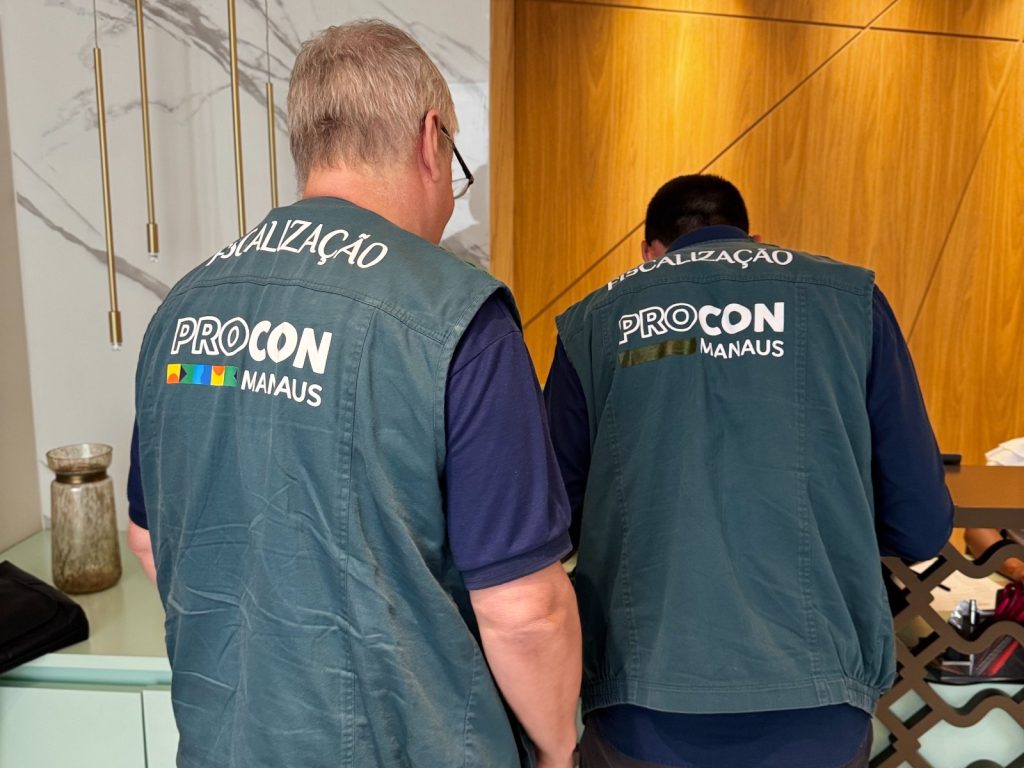 Fiscalização do Procon Manaus em clínicas de cirurgia plástica na capital