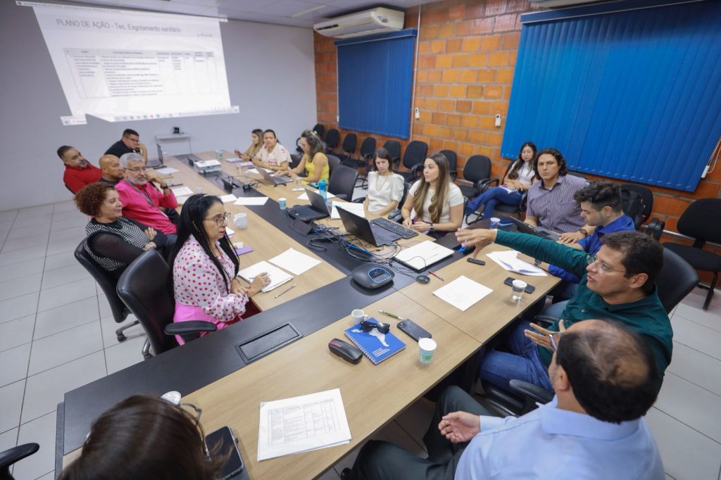Representantes do BID visitam obras do Prosamin+ e discutem projeto de saneamento em comunidade rural no Amazonas