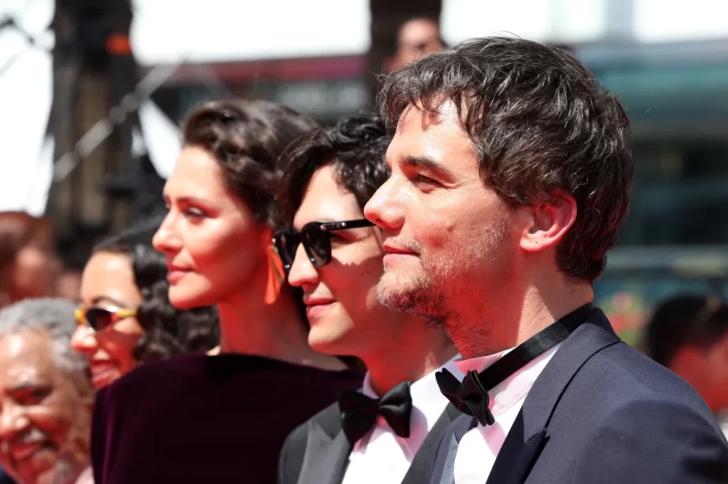 Wagner Moura venceu como MELHOR ATOR e Kleber Mendonça Filho levou MELHOR DIREÇÃO com o filme O Agente Secreto