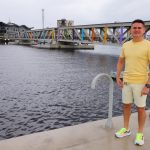 Prefeito David Almeida observa o nível do rio Negro e vistoria o mirante Lúcia Almeida, requalificado pela Prefeitura de Manaus