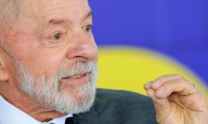 Presidente Lula durante evento oficial após decisão de veto ao projeto da Câmara