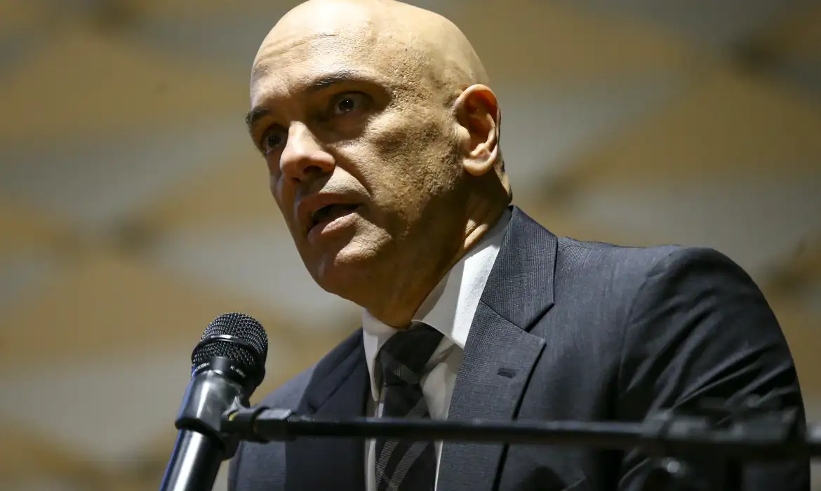 Ministro Alexandre de Moraes determina que Google informe quem publicou a minuta do golpe na internet