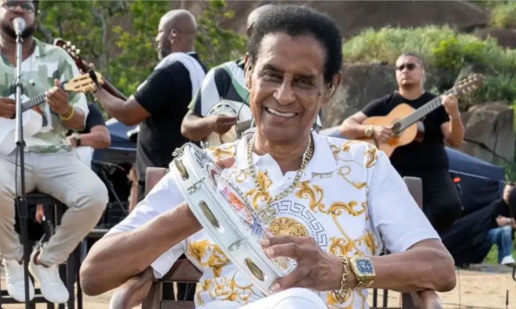 Morre bira presidente