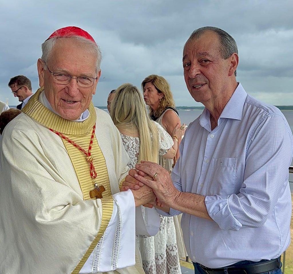 Omar Aziz igreja remédios