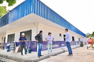 Prefeito David Almeida visita base da Guarda Municipal em Manaus durante anúncio da nova Polícia Municipal