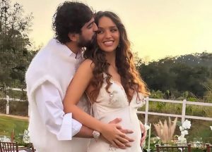 Rafa Kalimann e Nattan comemoram chá revelação e descobrem que esperam uma menina chamada Zuza