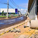 Prefeito David Almeida vistoria obra do complexo viário Rei Pelé na zona Leste de Manaus