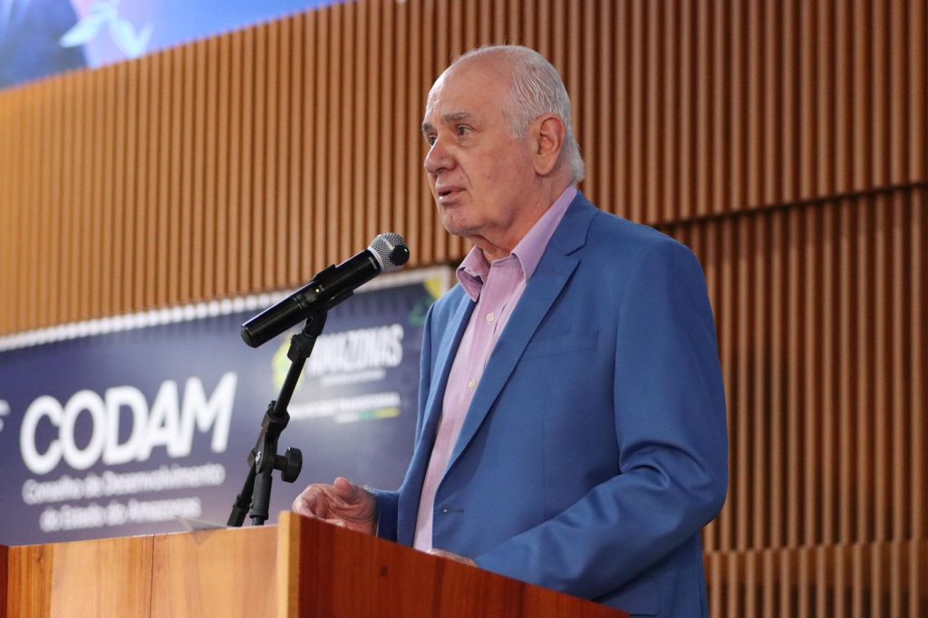 Serafim Corrêa durante reunião do Codam defendendo a Zona Franca de Manaus