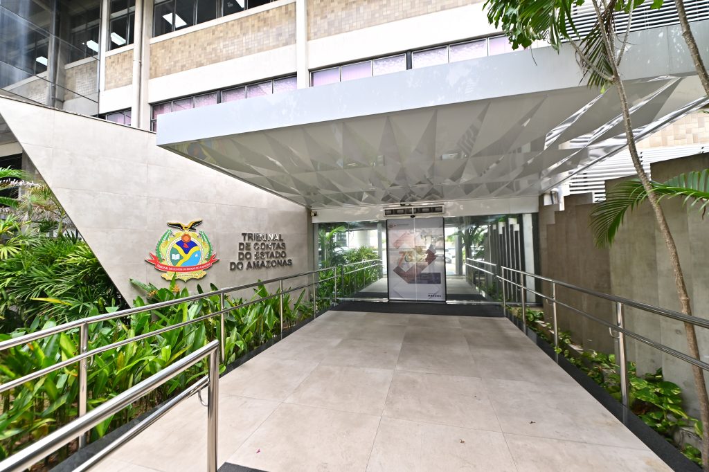 Conselheira-presidente do TCE-AM orienta gestores sobre recursos do Novo PAC Educação