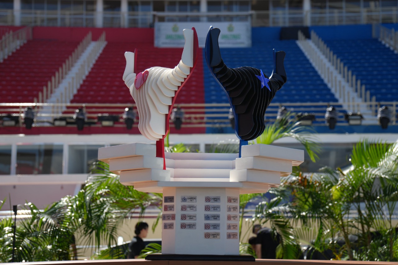 Troféu ‘Sincretismo Cultural’ homenageia campeão de Parintins