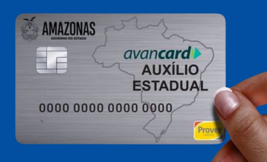 Cartão do Auxílio Estadual do Amazonas ao lado de alimentos e produtos essenciais