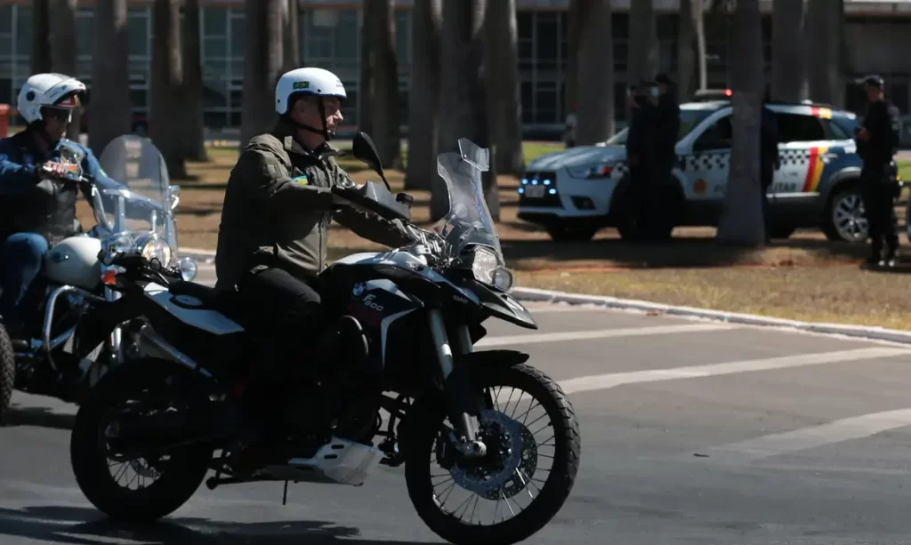 Jair Bolsonaro durante entrevista em que citou adolescentes venezuelanas