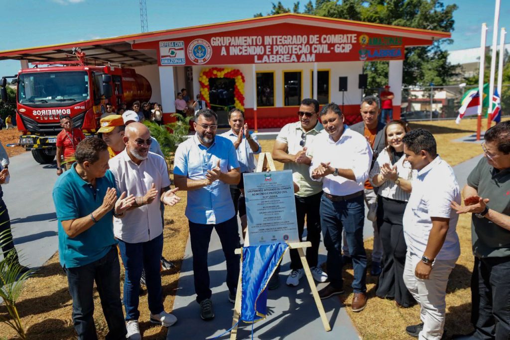 Wilson Lima entrega base do Corpo de Bombeiros do Amazonas em Lábrea para combate a incêndios