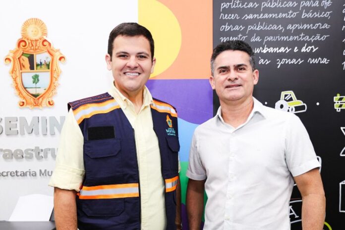 Vice-prefeito Renato Junior assume interinamente a Prefeitura de Manaus