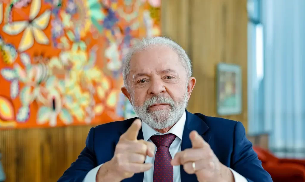 Lula durante pronunciamento oficial sobre sanções dos EUA contra o Brasil