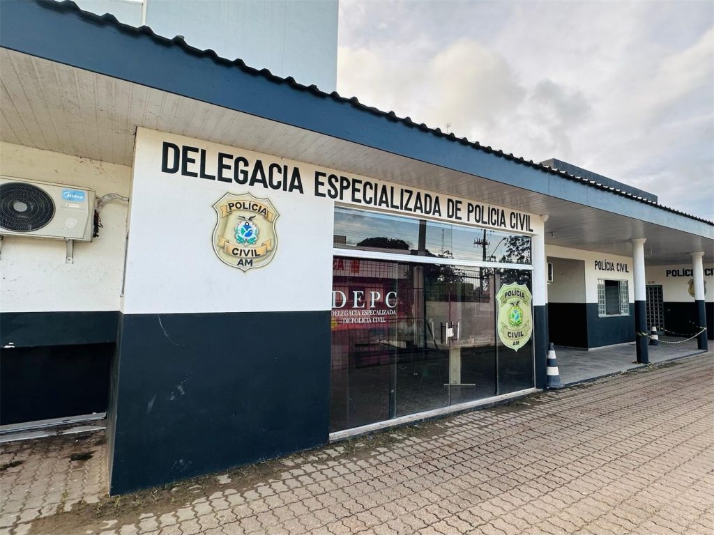 Policiais civis de Tefé prendem homem por agredir cunhada durante discussão por dívida