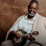 Cantor Péricles é anunciado como atração do Sou Manaus 2025, se apresentando no palco Malcher