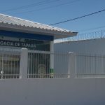 Polícia apresenta suspeito de feminicídio em Tapauá durante coletiva em Manaus