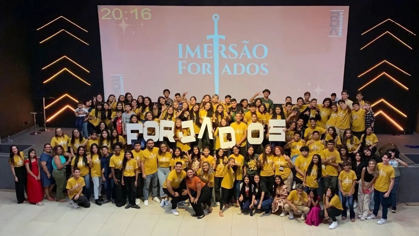 Conferência Forjados 2025 reúne adolescentes cristãos em Manaus