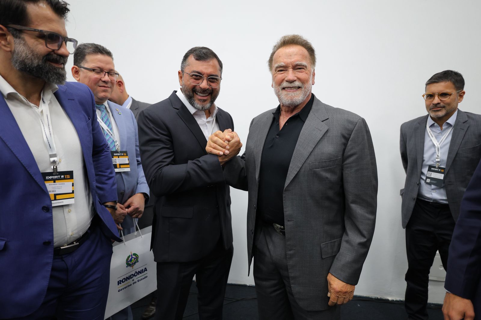 Wilson Lima apresenta a Schwarzenegger papel do AM na agenda climática global