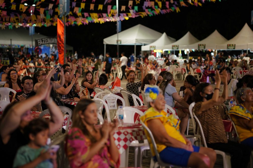 Arraial Arretado acontece no estacionamento do Amazonas Shopping em Manaus