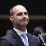Eduardo Bolsonaro comemora punição de Moraes