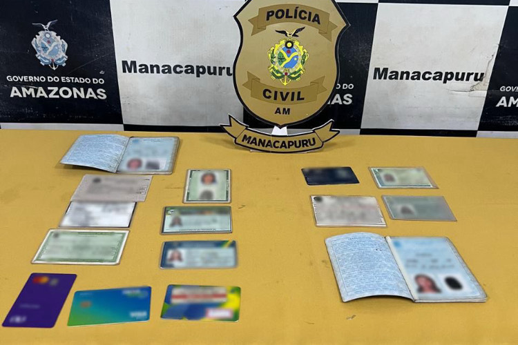 Documentos falsos apreendidos com mulher presa em Manacapuru