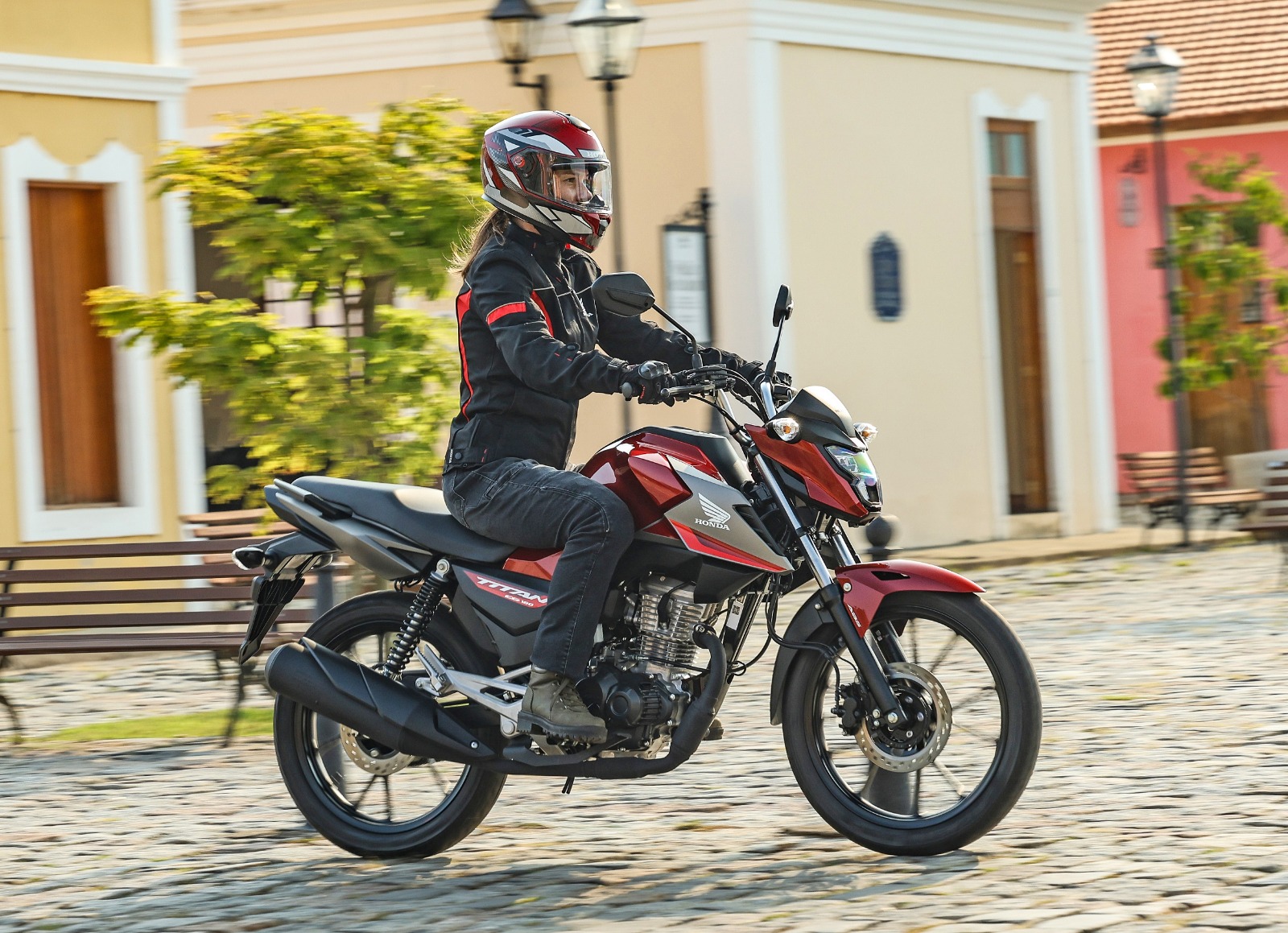 Honda Motos cresce em vendas, bate recordes de produção e lança novos modelos em 2025